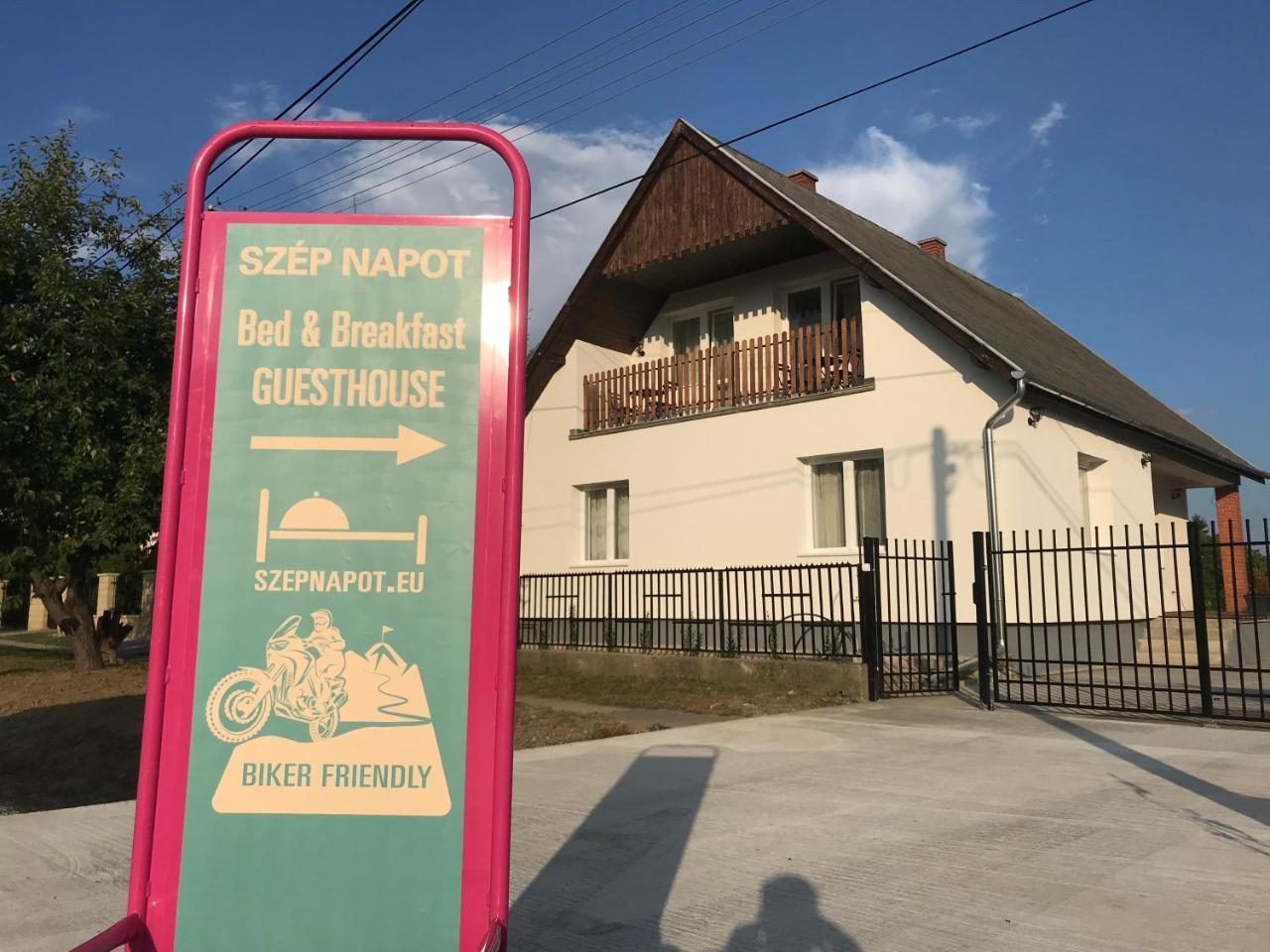 Szep Napot Vendeghaz Hotel Tordas Екстериор снимка